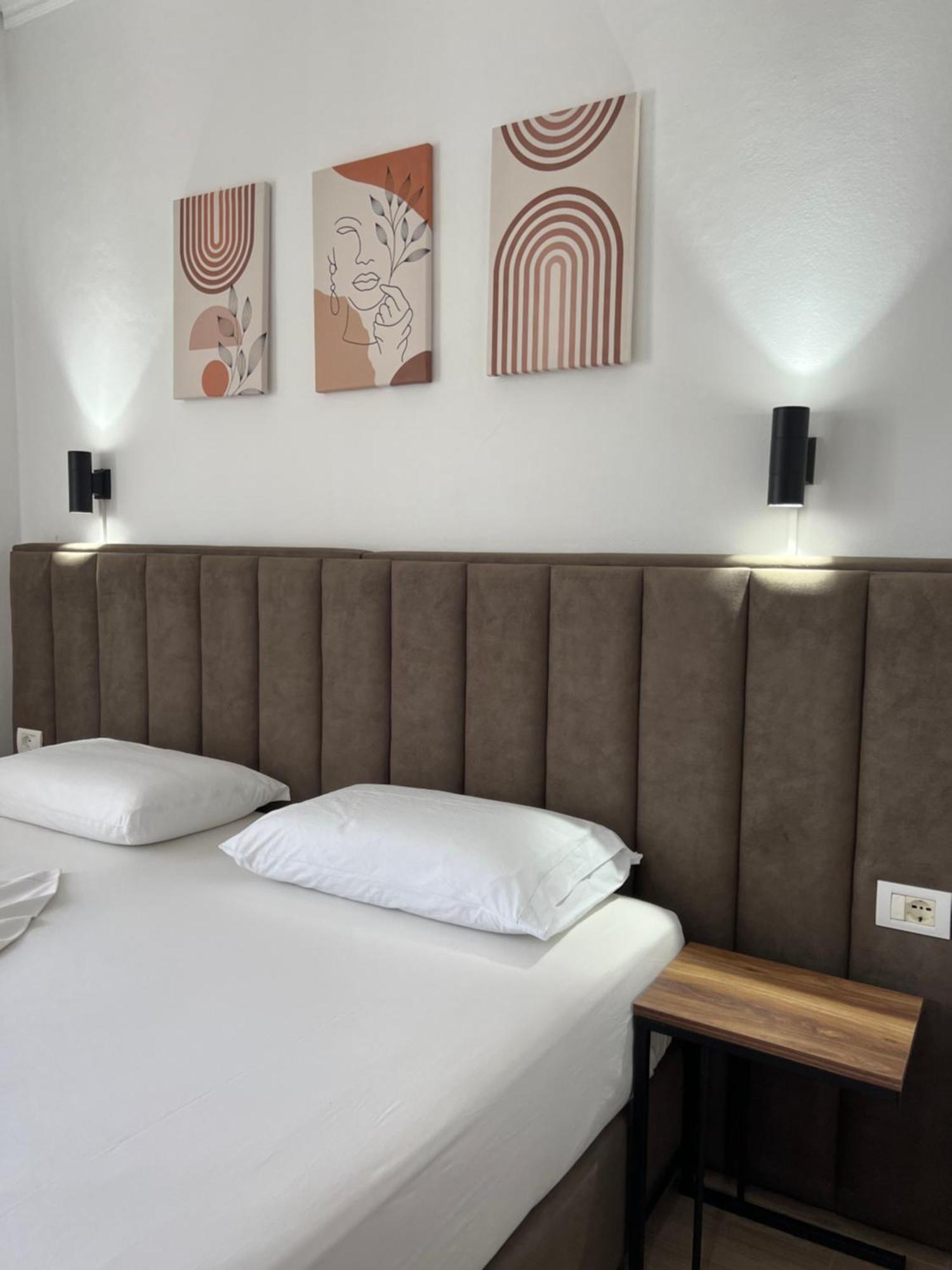 Hotel Floga Shkoder Exterior photo